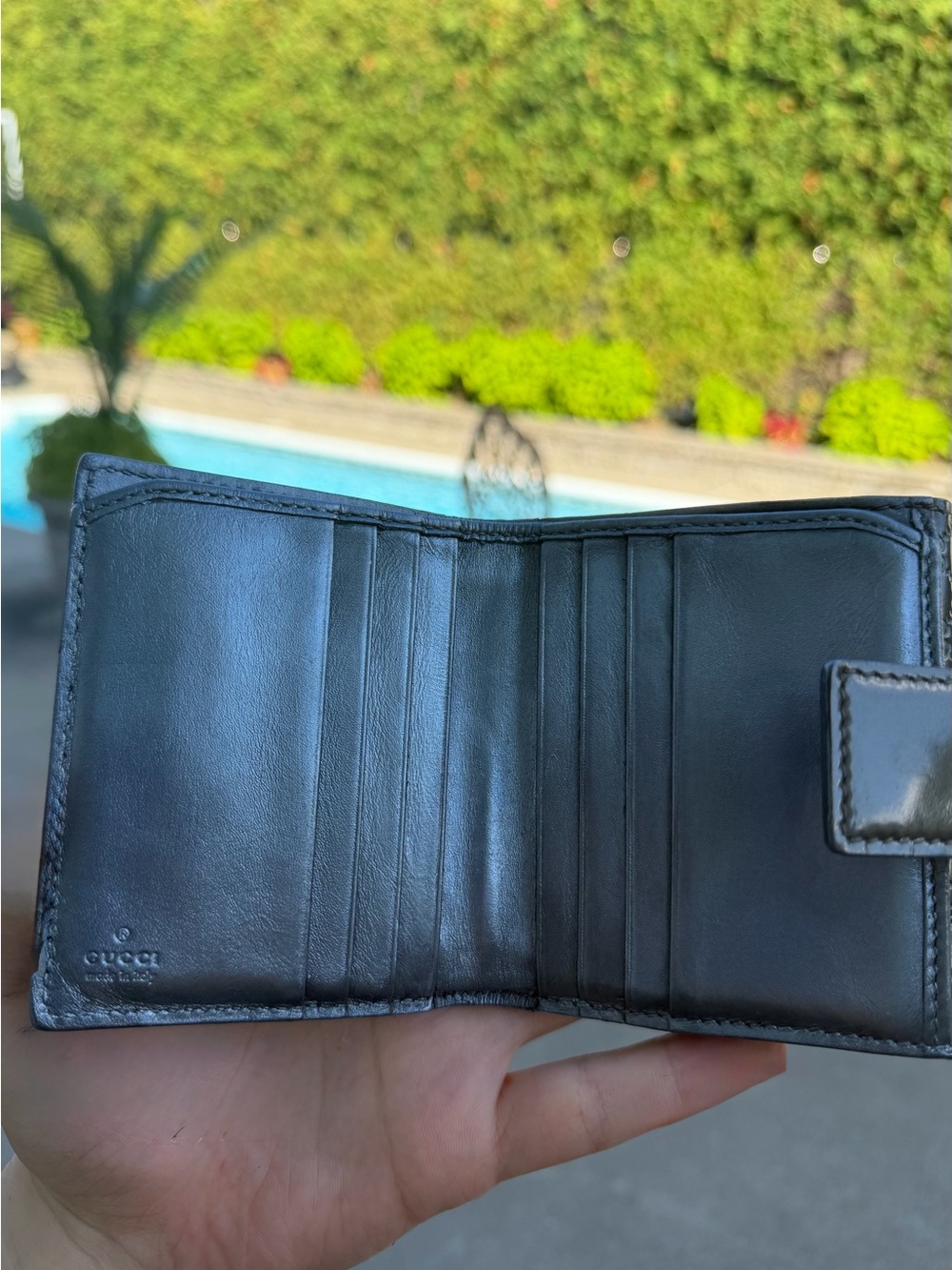 Gucci Black Embossed GG Leather Wallet - Picture 3 of 6